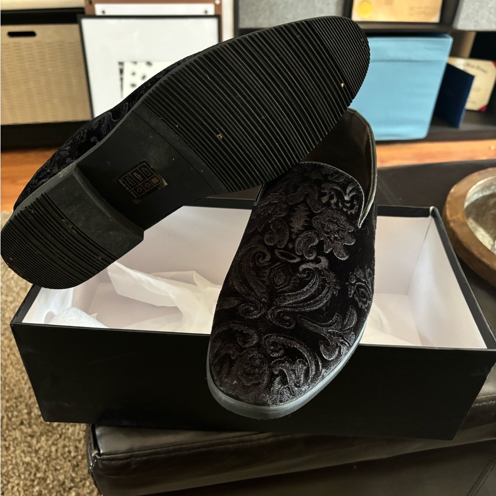 Dress shoes - Picture 2 of 5